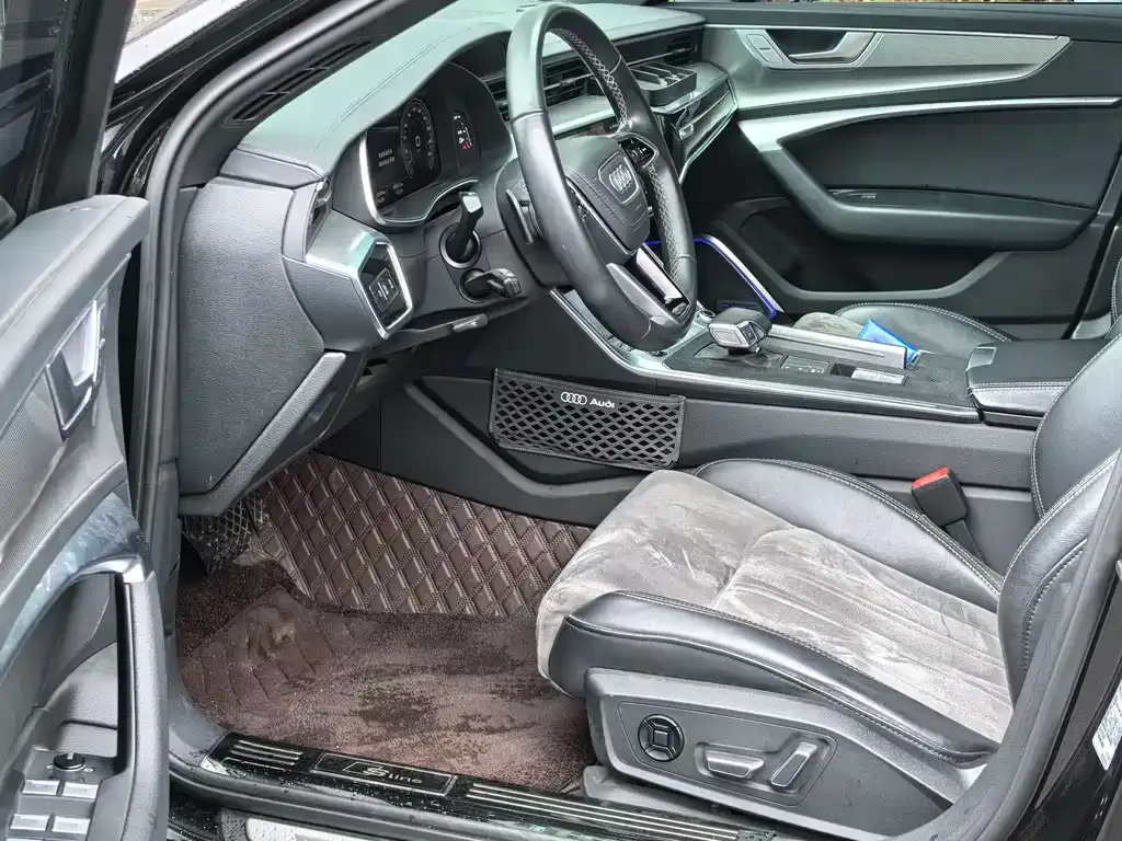 Audi A6L 2023 из CN, фото 5