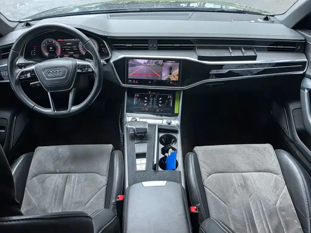 Audi A6L 2023 из CN, фото 2