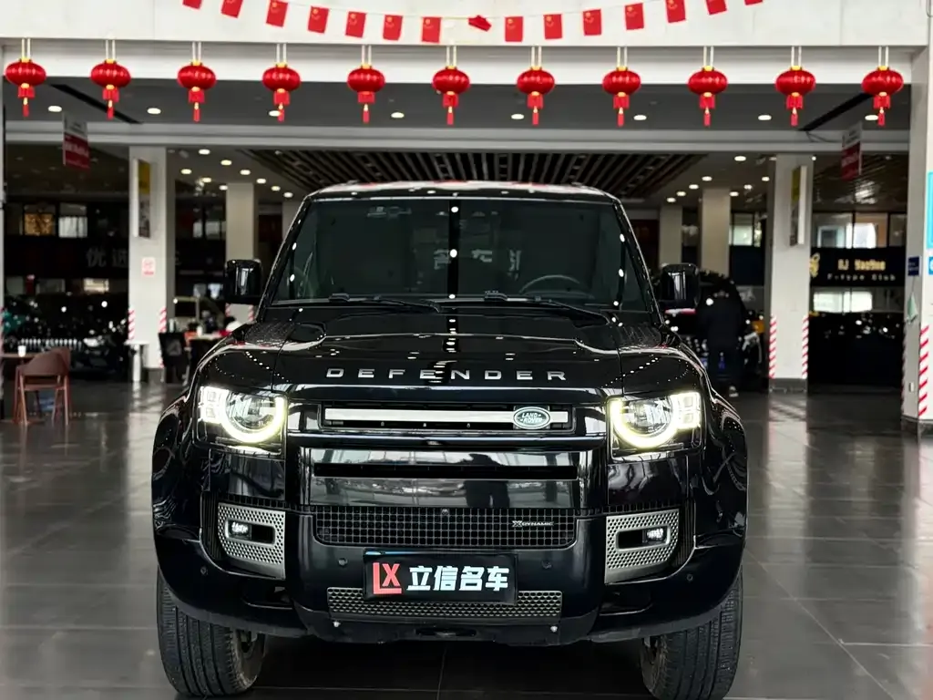 Land Rover Defender — фото 10