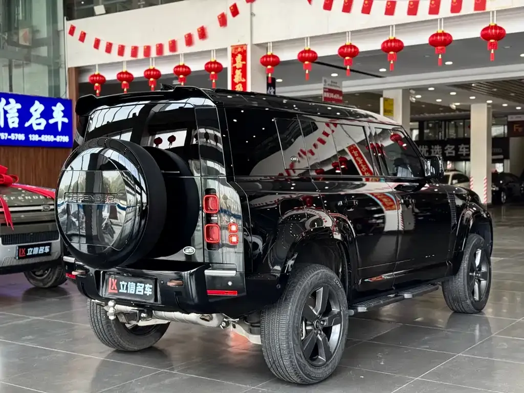 Land Rover Defender — фото 8