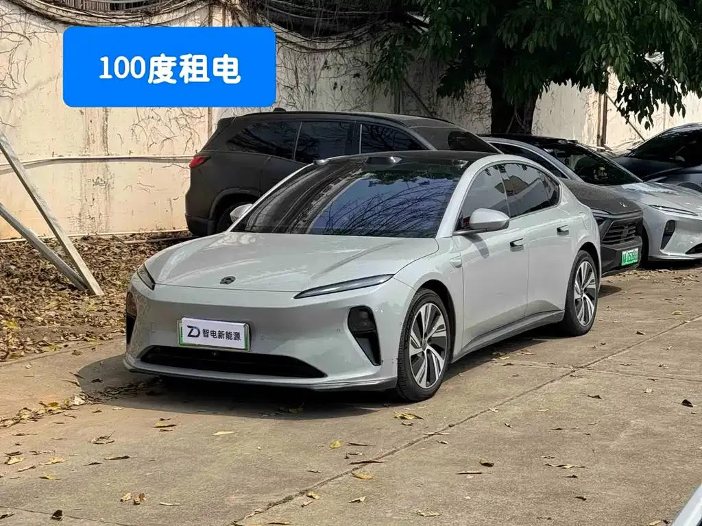 NIO ET5
