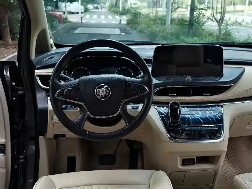 Buick GL8 2024 из CN, фото 2