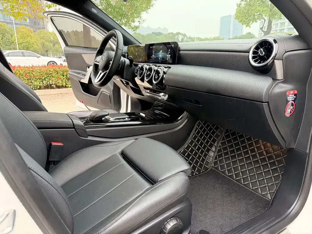 Mercedes-Benz A-Class 2022 из CN, фото 3