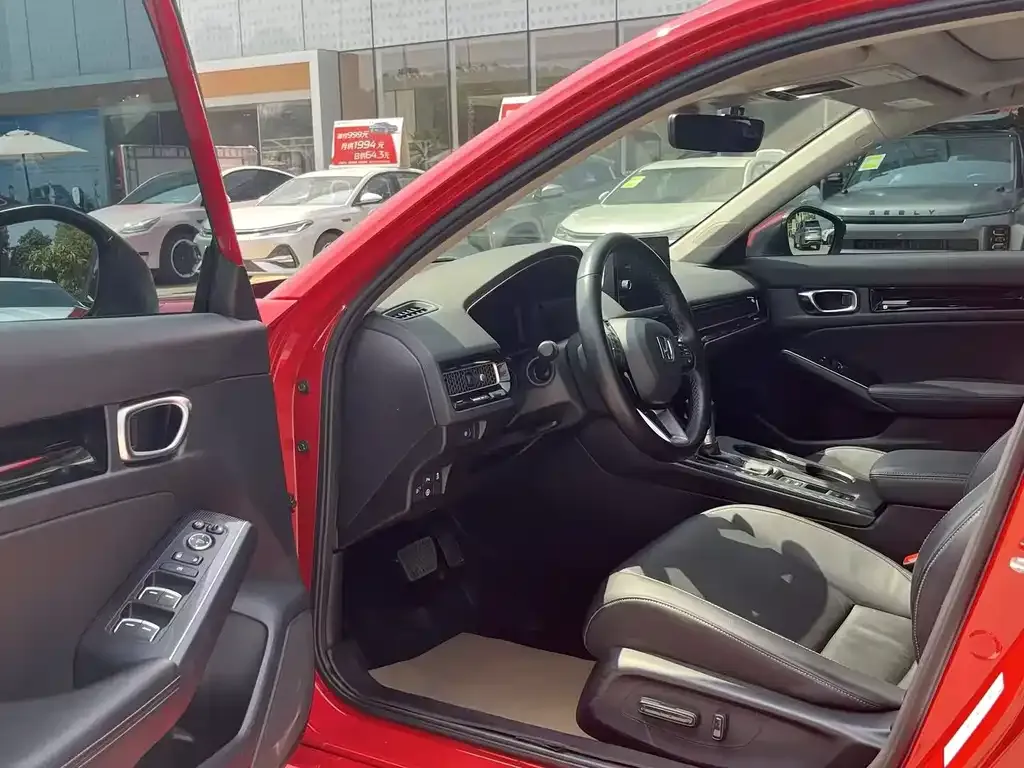 Honda Civic — фото 7