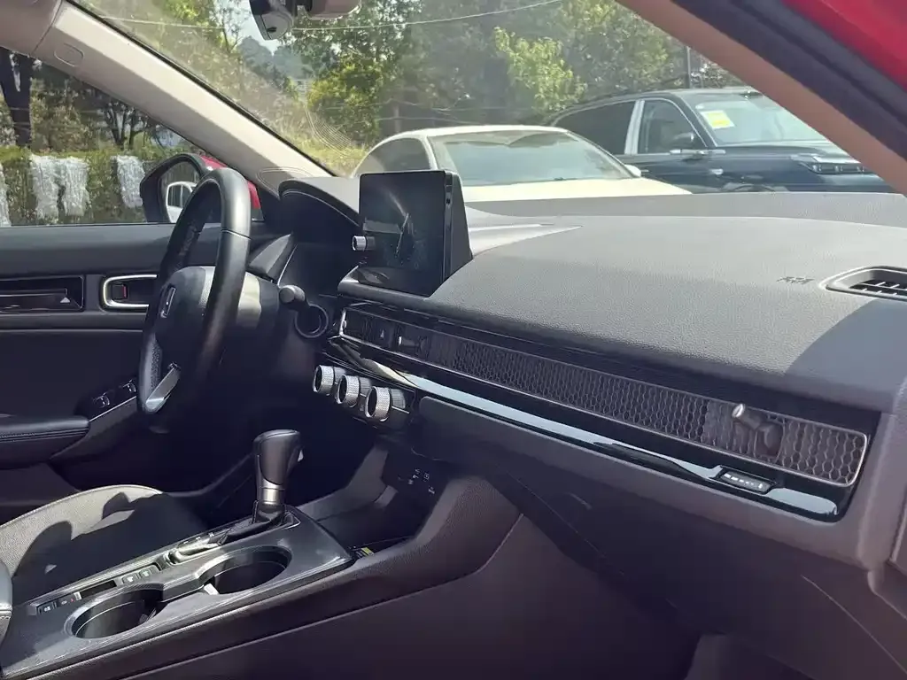 Honda Civic — фото 8