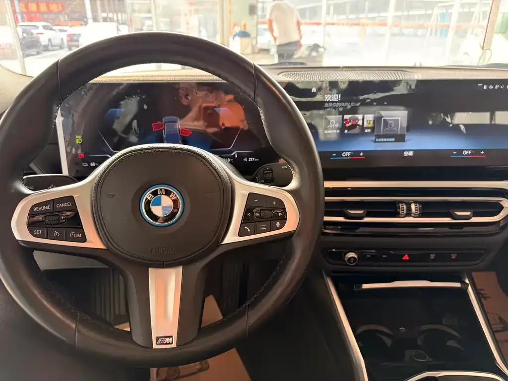 BMW i3 — фото 7