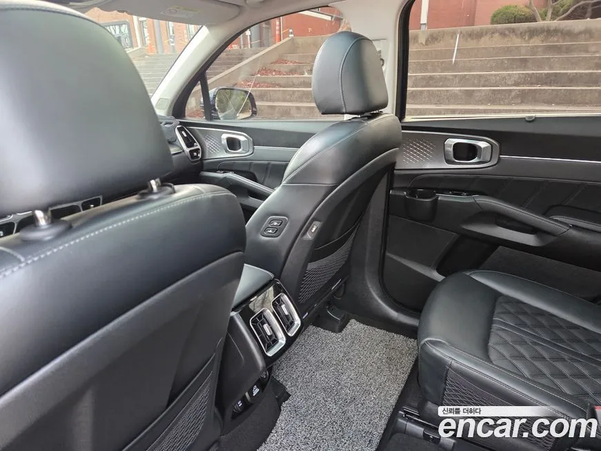 Kia Sorento — фото 3