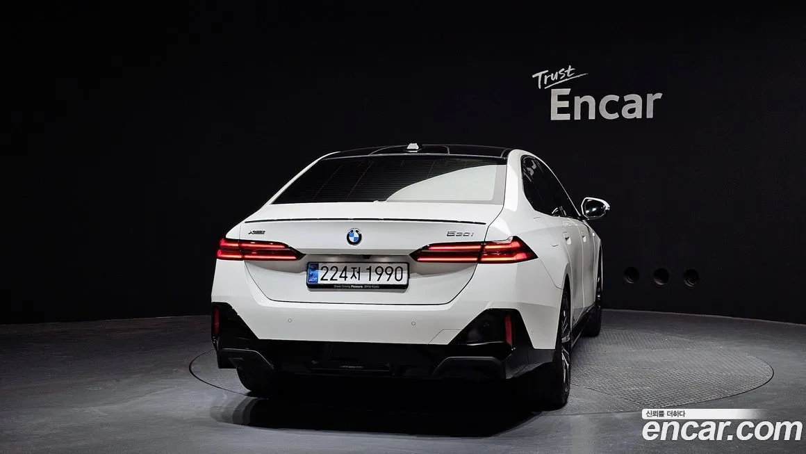 BMW 5-Series 2025 из KR, фото 7