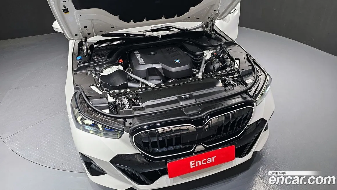BMW 5-Series 2025 из KR, фото 8