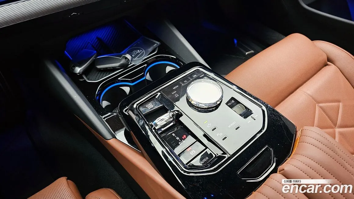 BMW 5-Series 2025 из KR, фото 3