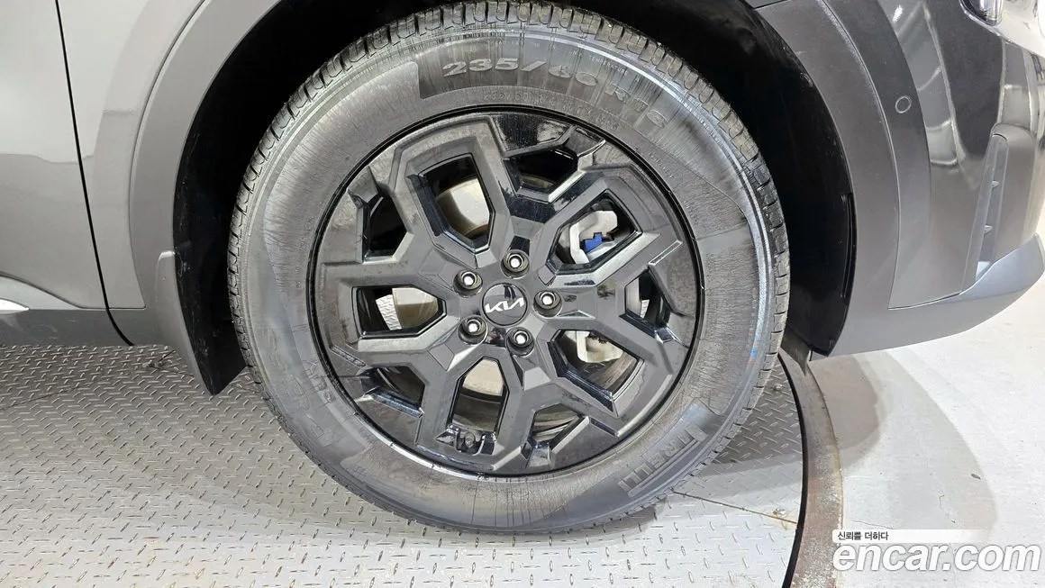 Kia Sorento — фото 6