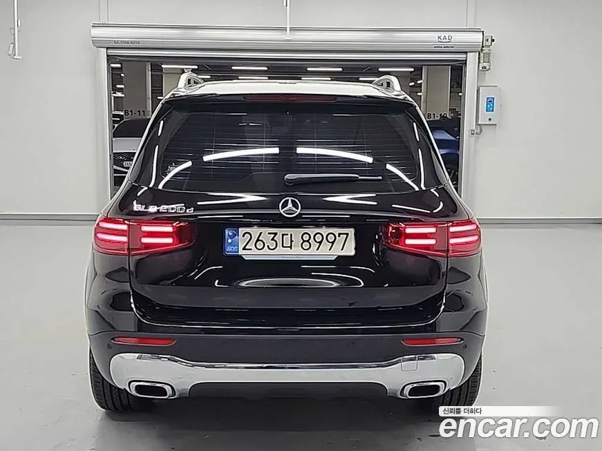 Mercedes-Benz GLB-Class — фото 10