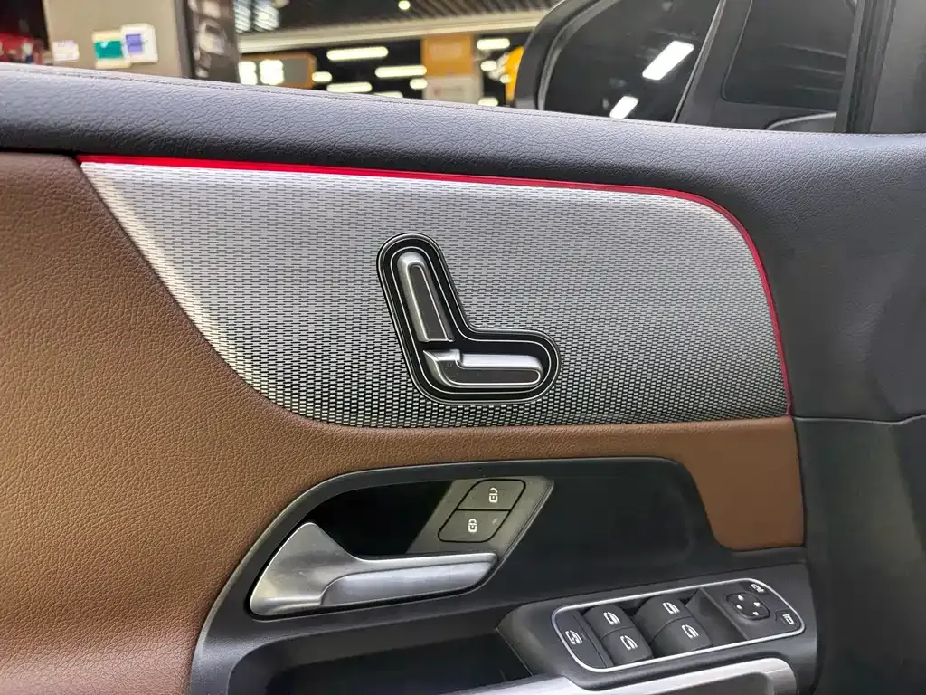 Mercedes-Benz GLB 2023 из CN, фото 10
