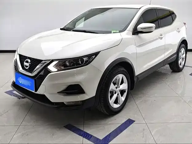 Nissan Qashqai — фото 1