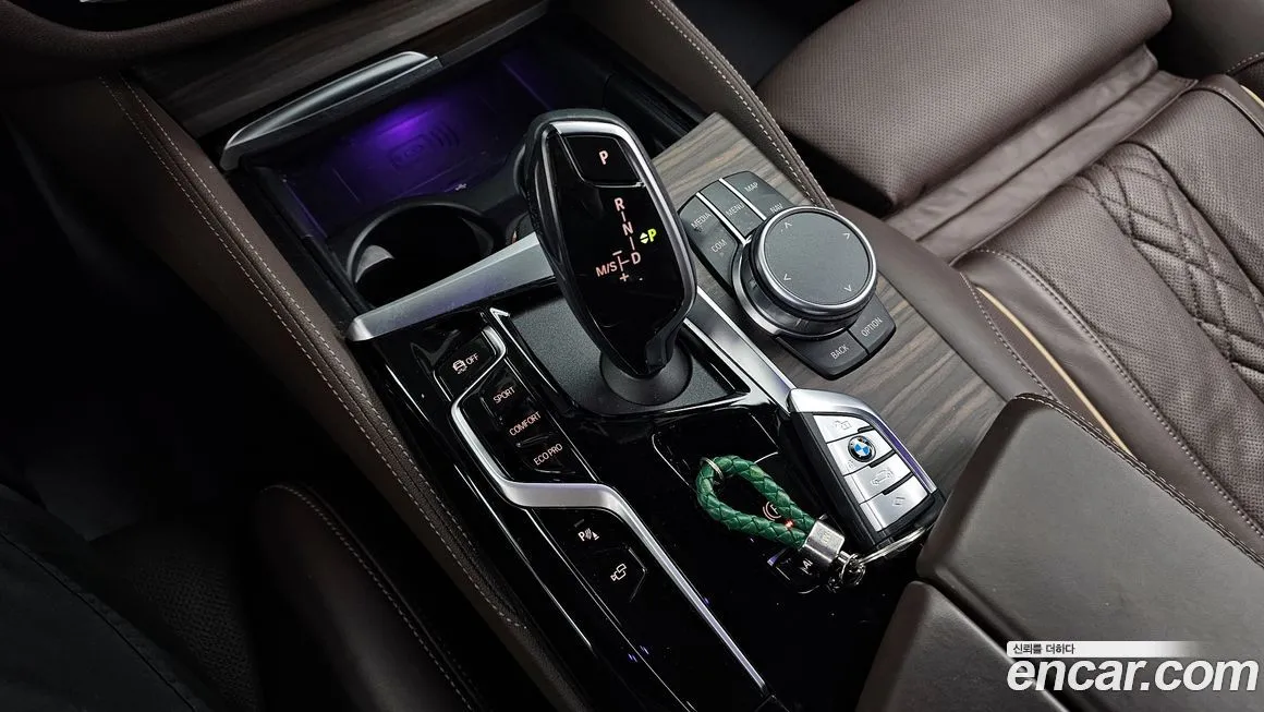 BMW 5-Series 2021 из KR, фото 10