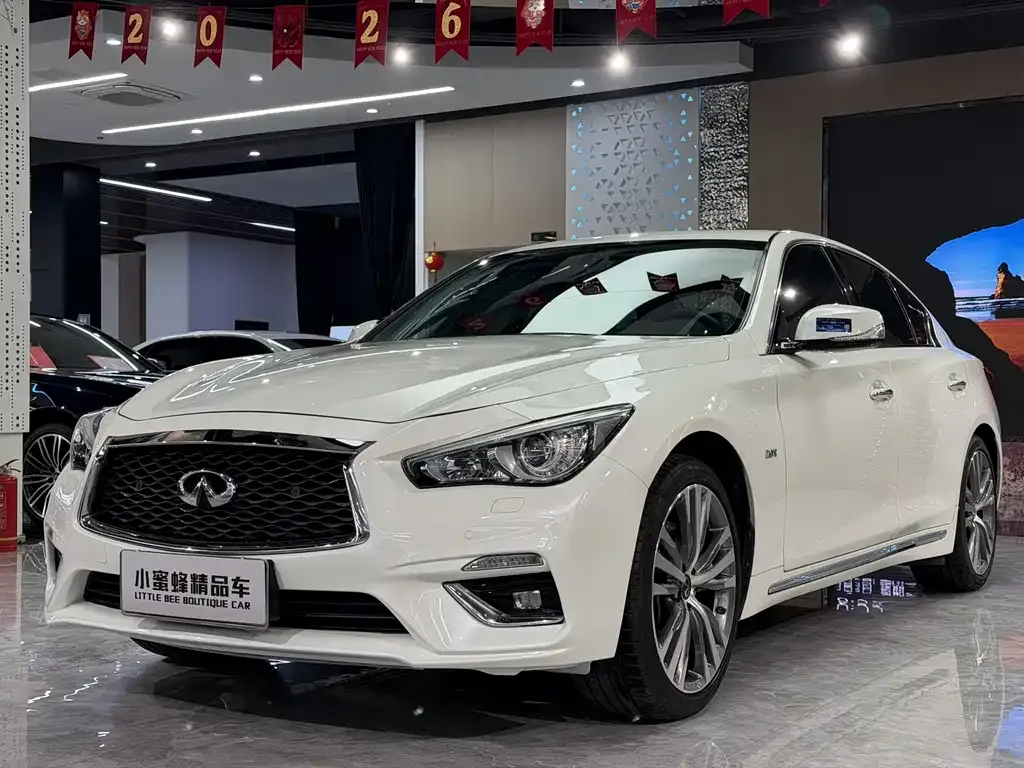 Infiniti Q50L 2023 из CN, фото 1
