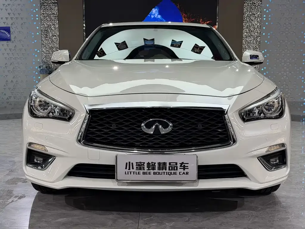 Infiniti Q50L 2023 из CN, фото 4