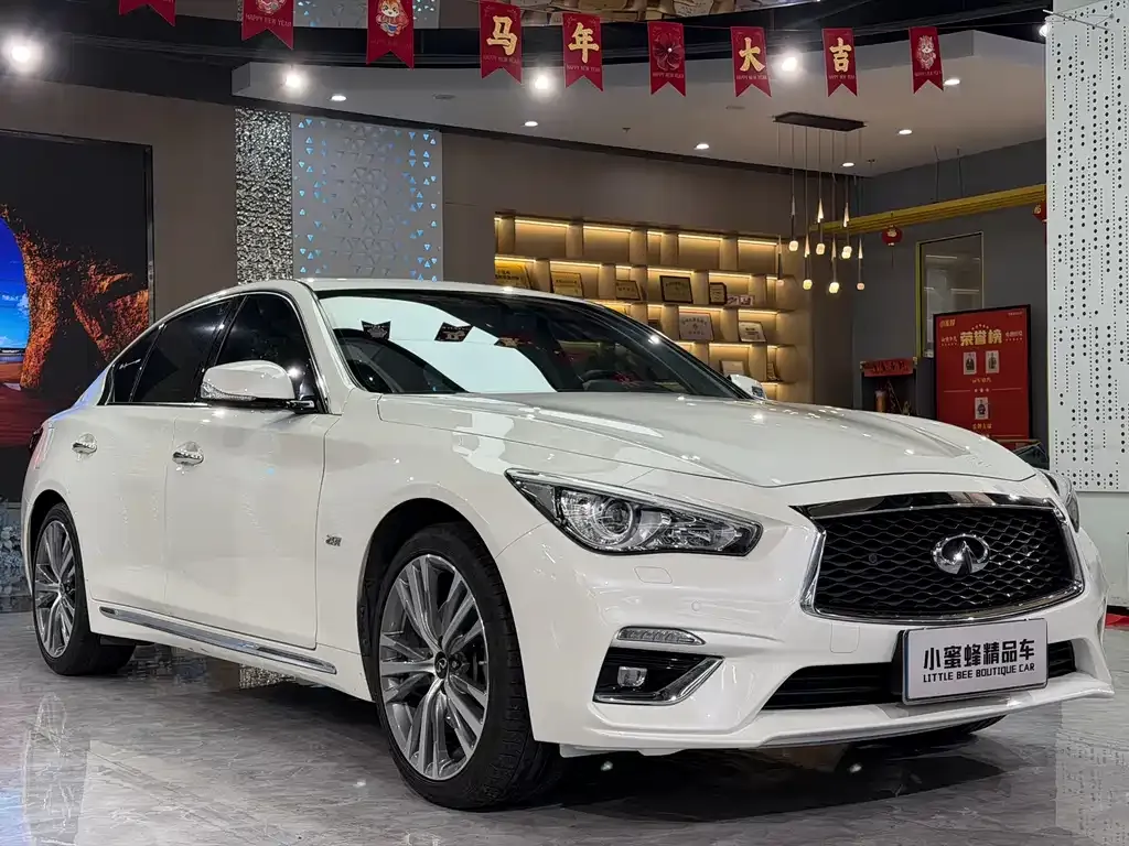 Infiniti Q50L 2023 из CN, фото 3