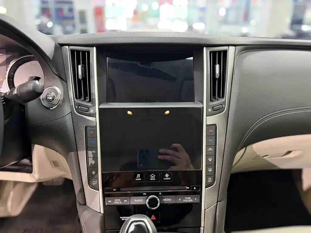 Infiniti Q50L 2023 из CN, фото 10
