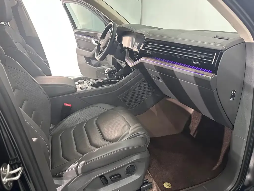 Volkswagen Touareg 2022 из CN, фото 6