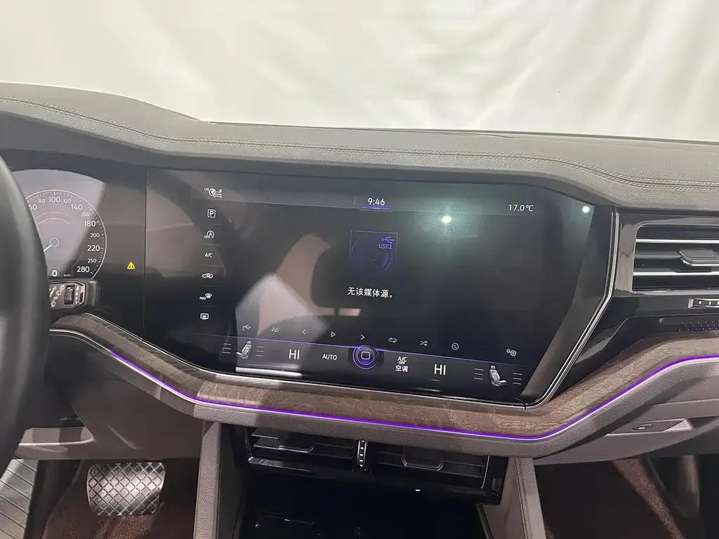 Volkswagen Touareg 2022 из CN, фото 2