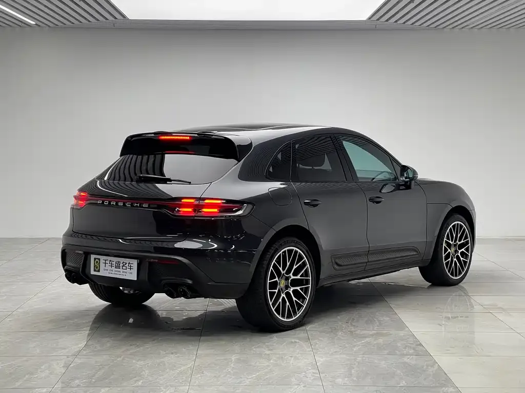 Porsche Macan — фото 9