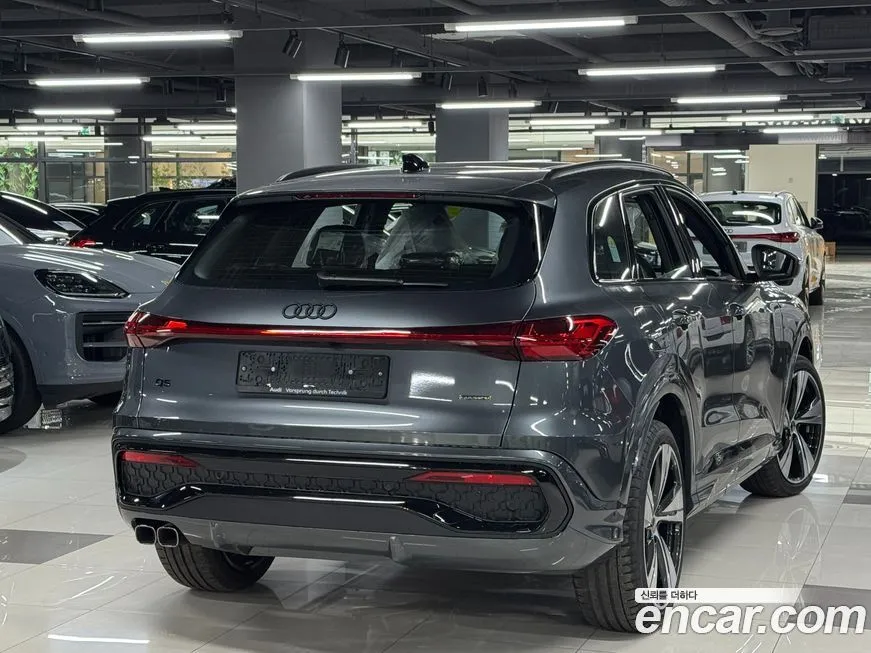 Audi Q5 2025 из KR, фото 7