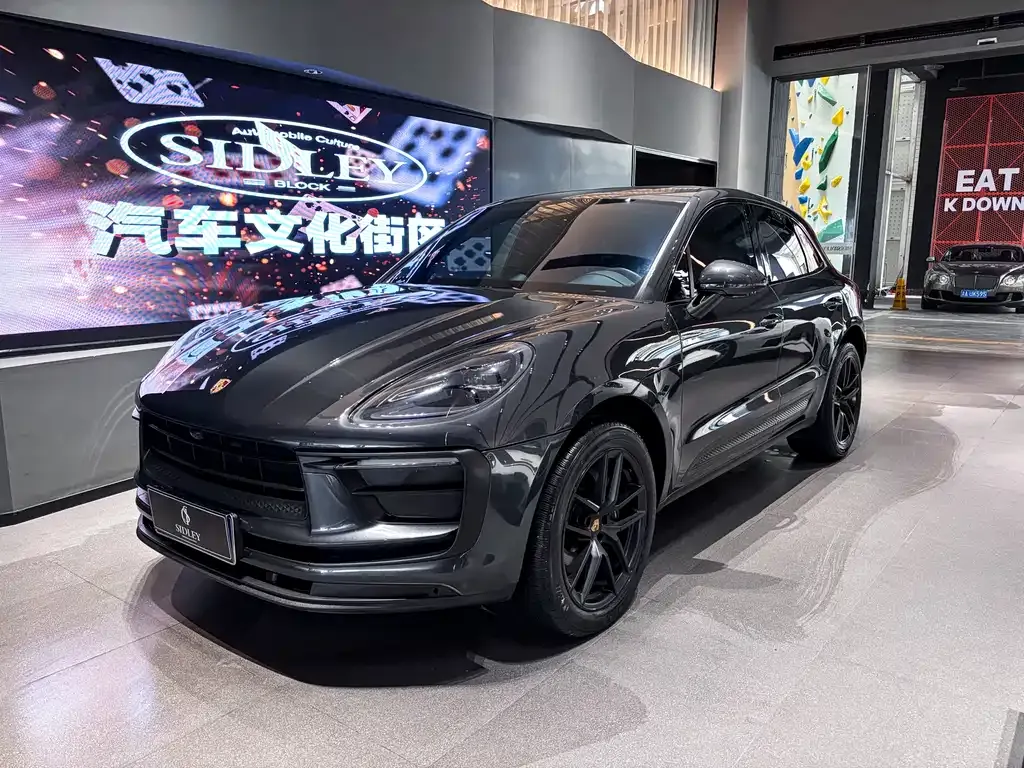 Porsche Macan — фото 1