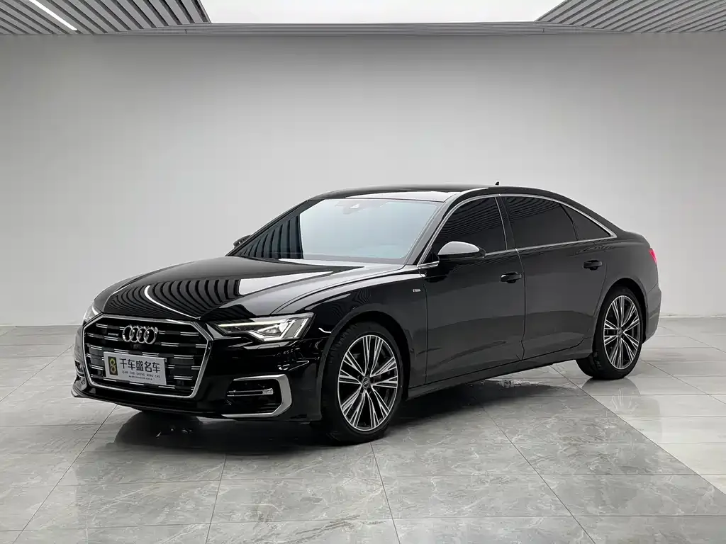 Audi A6L — фото 1