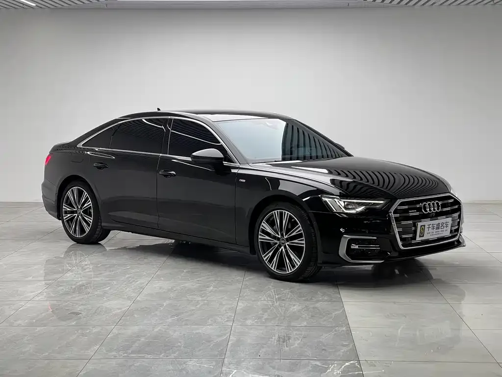 Audi A6L — фото 9