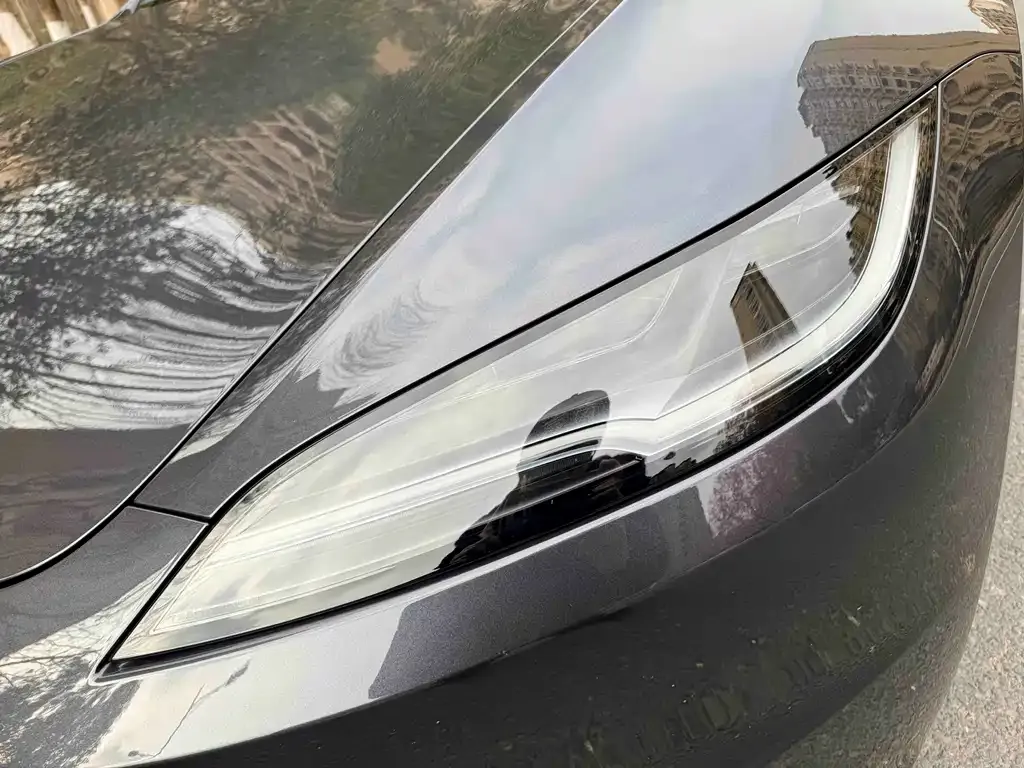 Tesla Model 3 — фото 3