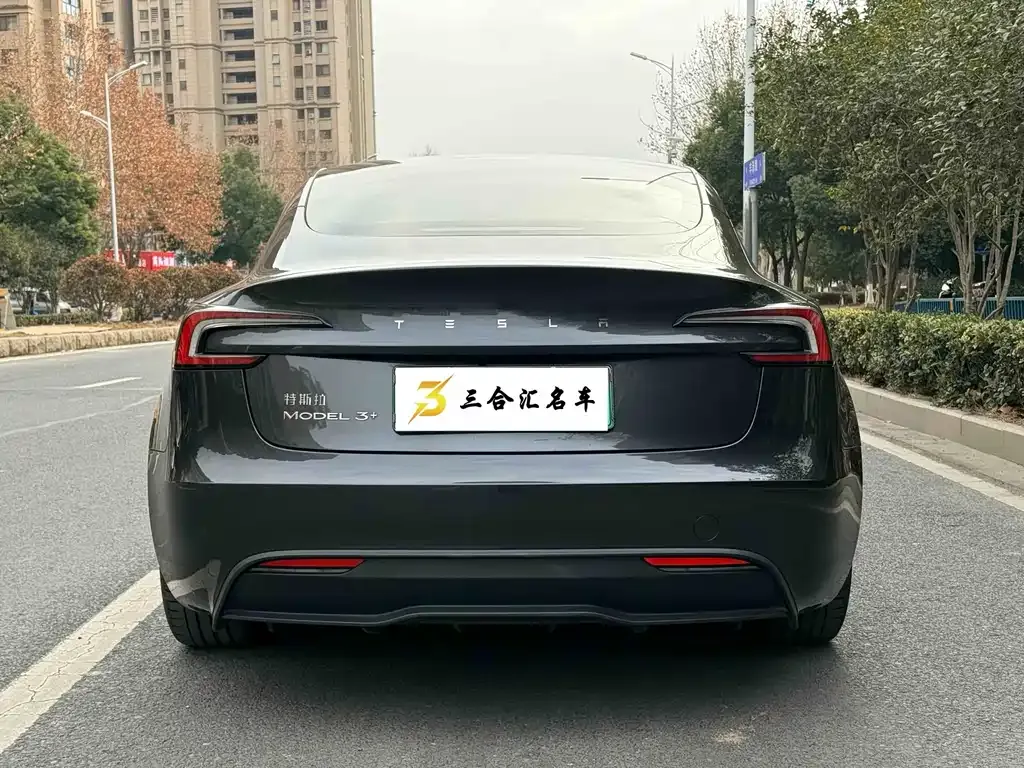 Tesla Model 3 — фото 8
