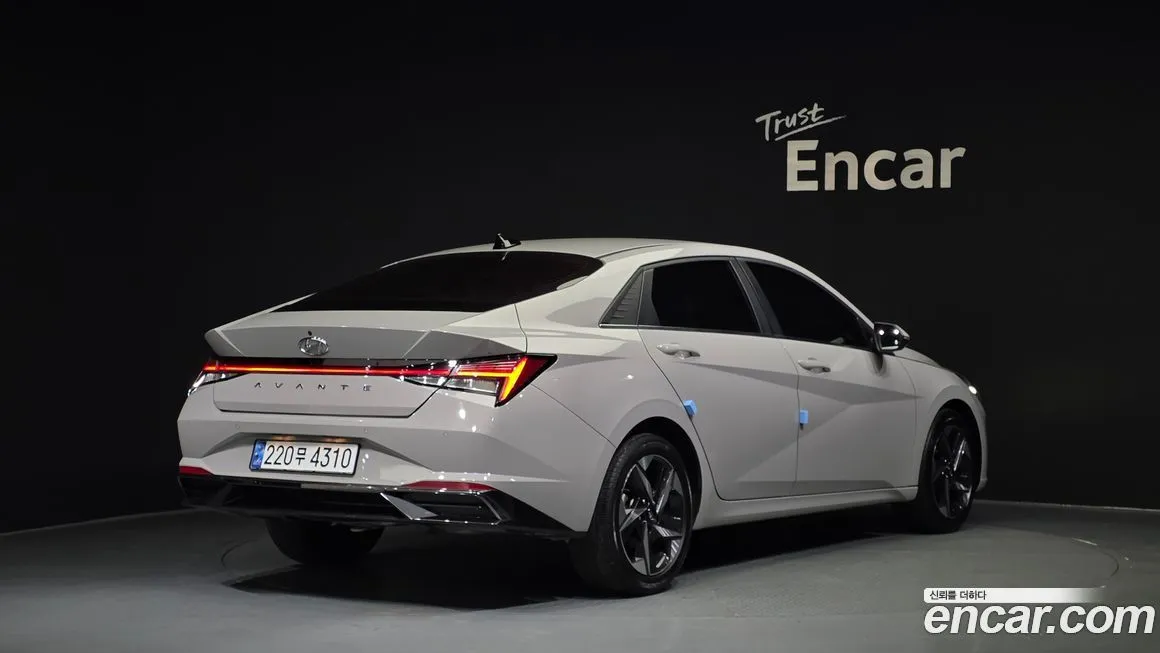 Hyundai AVANTE — фото 2