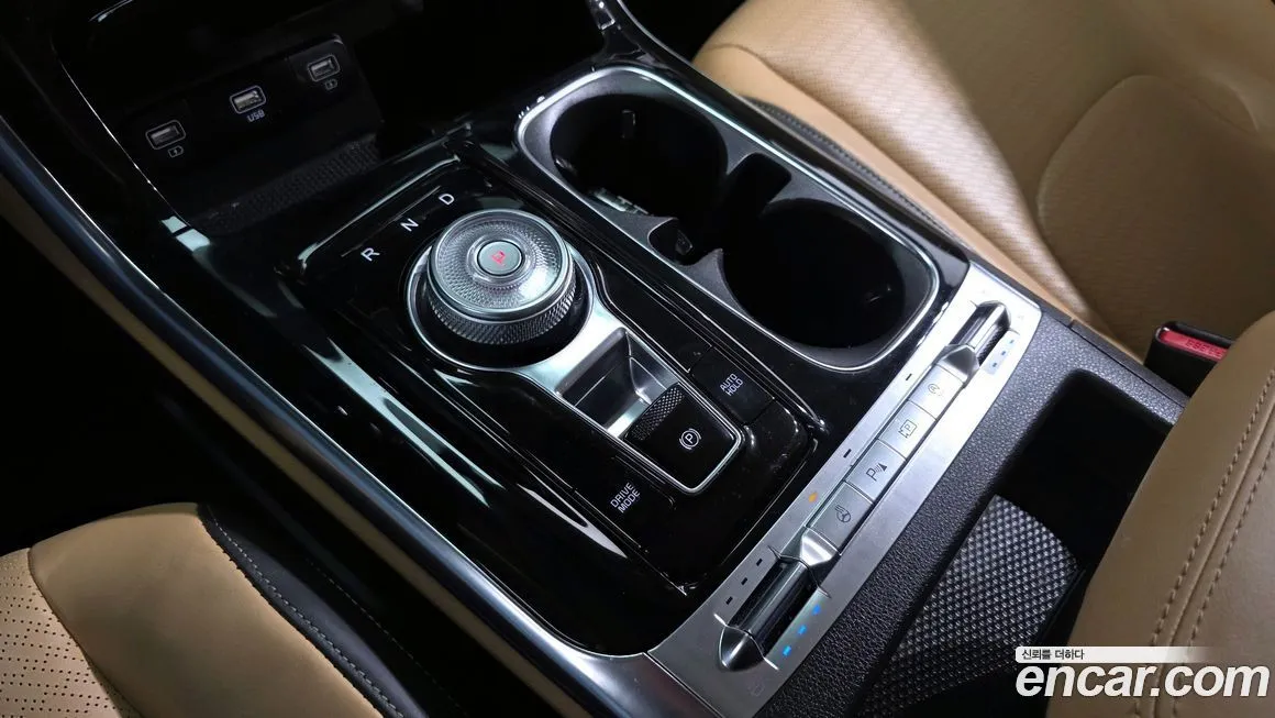 Kia Carnival — фото 10