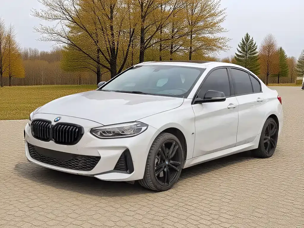 BMW 1 Series — фото 1