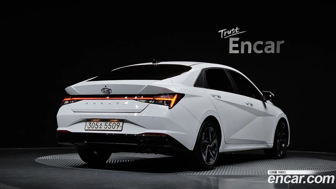 Hyundai AVANTE — фото 4