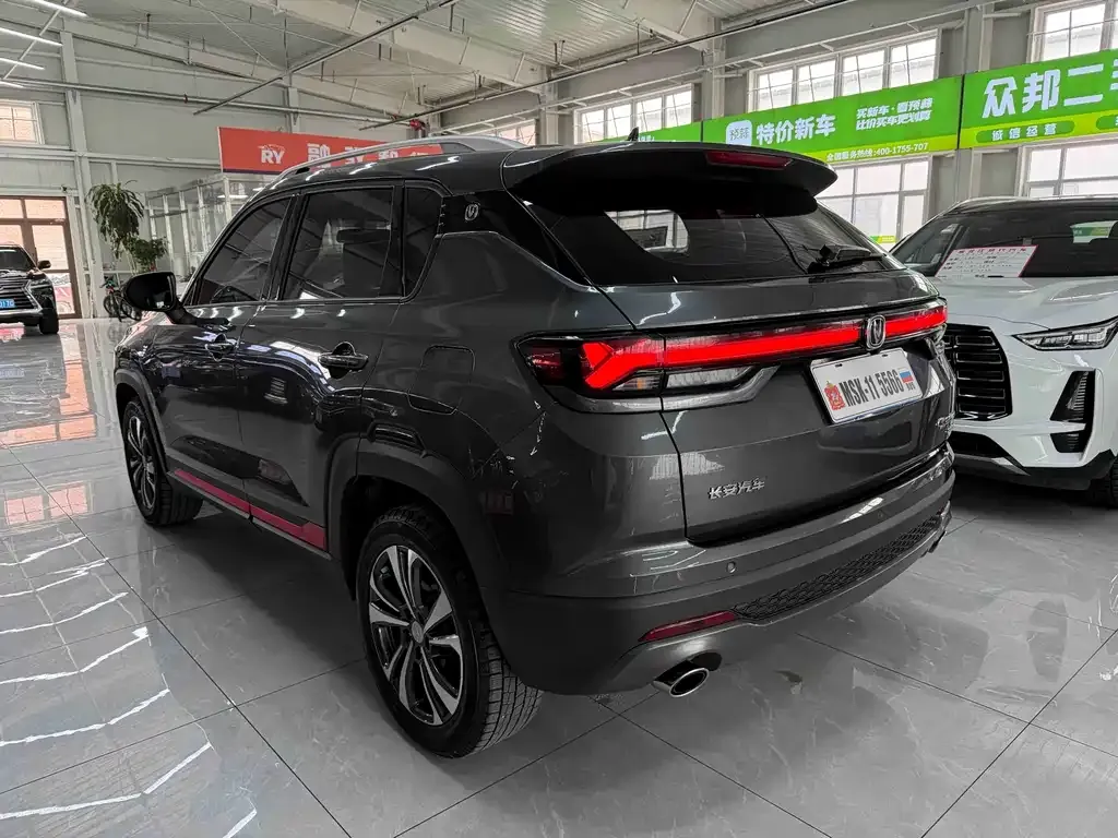 Changan CS35PLUS — фото 3