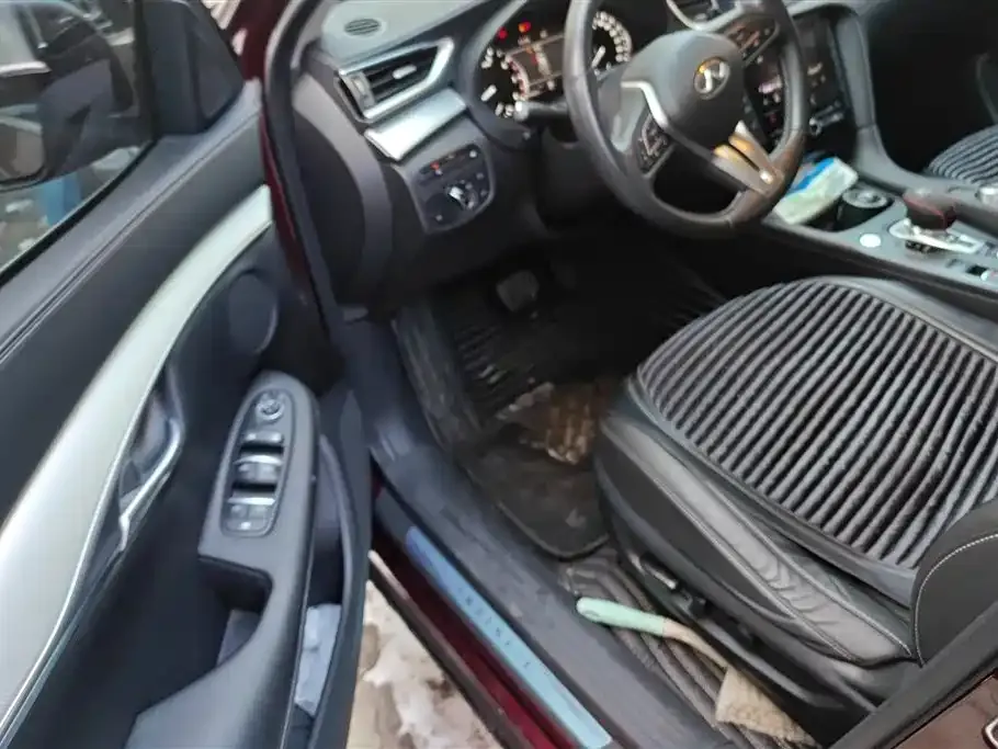 Infiniti QX50 2022 из CN, фото 2