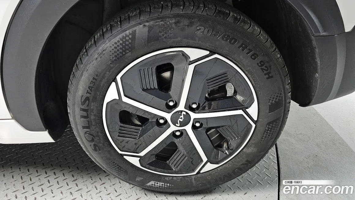 Kia Niro — фото 2