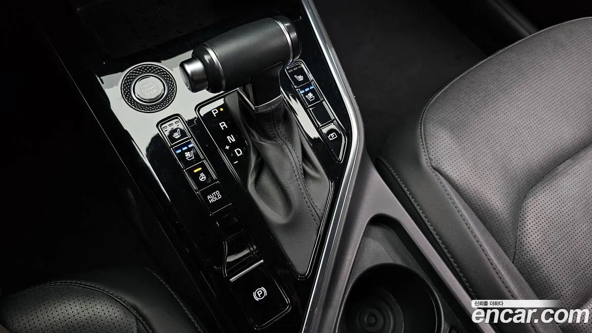 Kia Niro — фото 10
