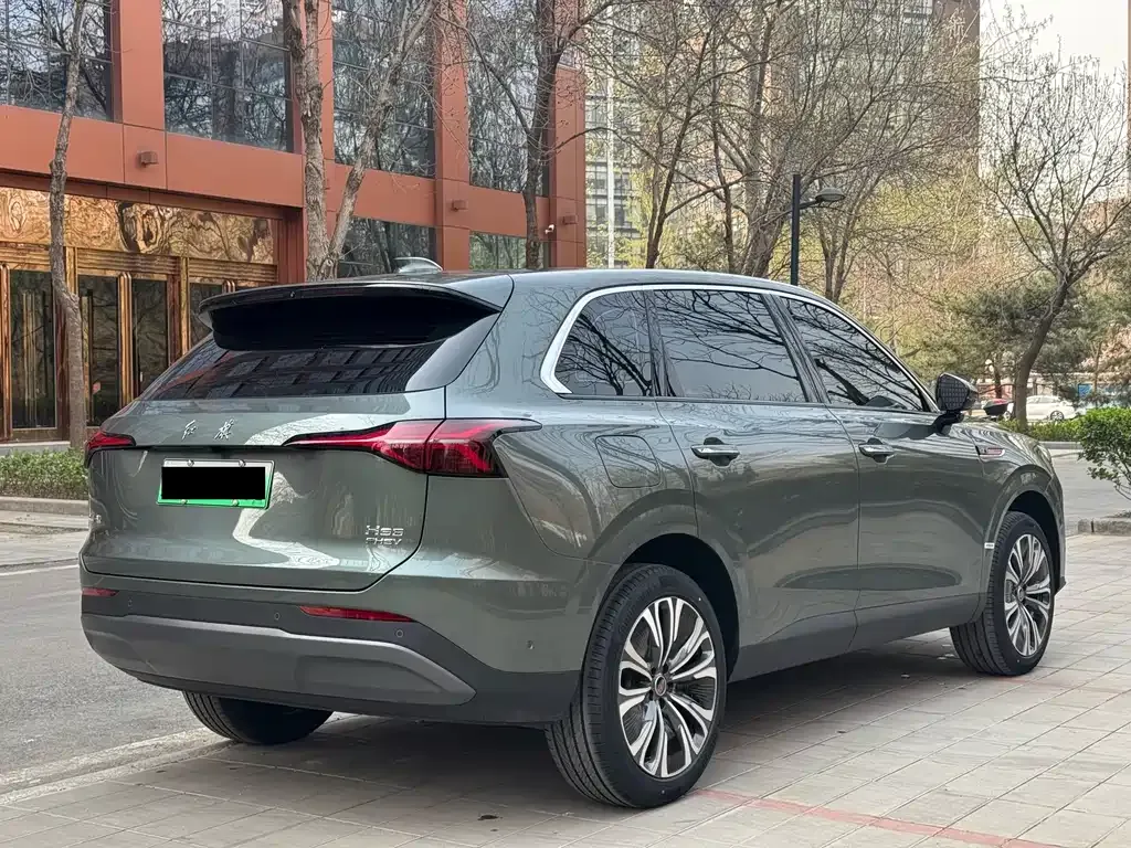 Hongqi HS6 PHEV — фото 10