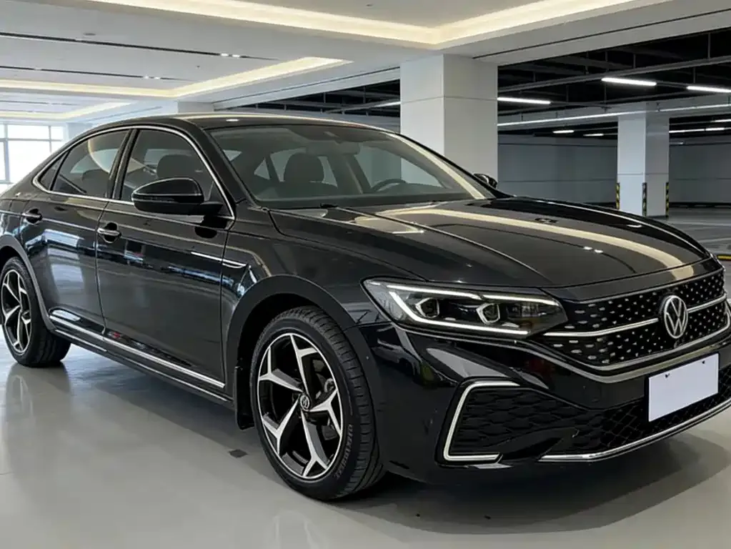 Volkswagen Passat 2022 из CN, фото 3