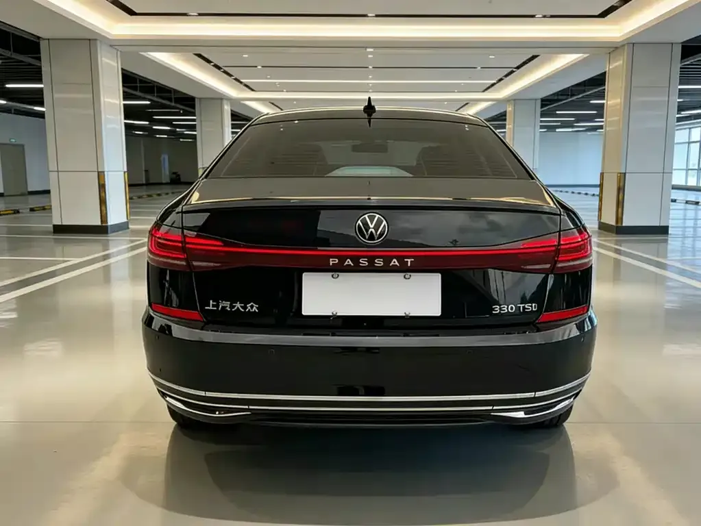 Volkswagen Passat 2022 из CN, фото 4