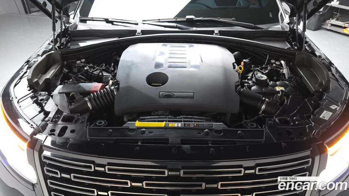 Land Rover Range Rover Velar 2025 из KR, фото 8