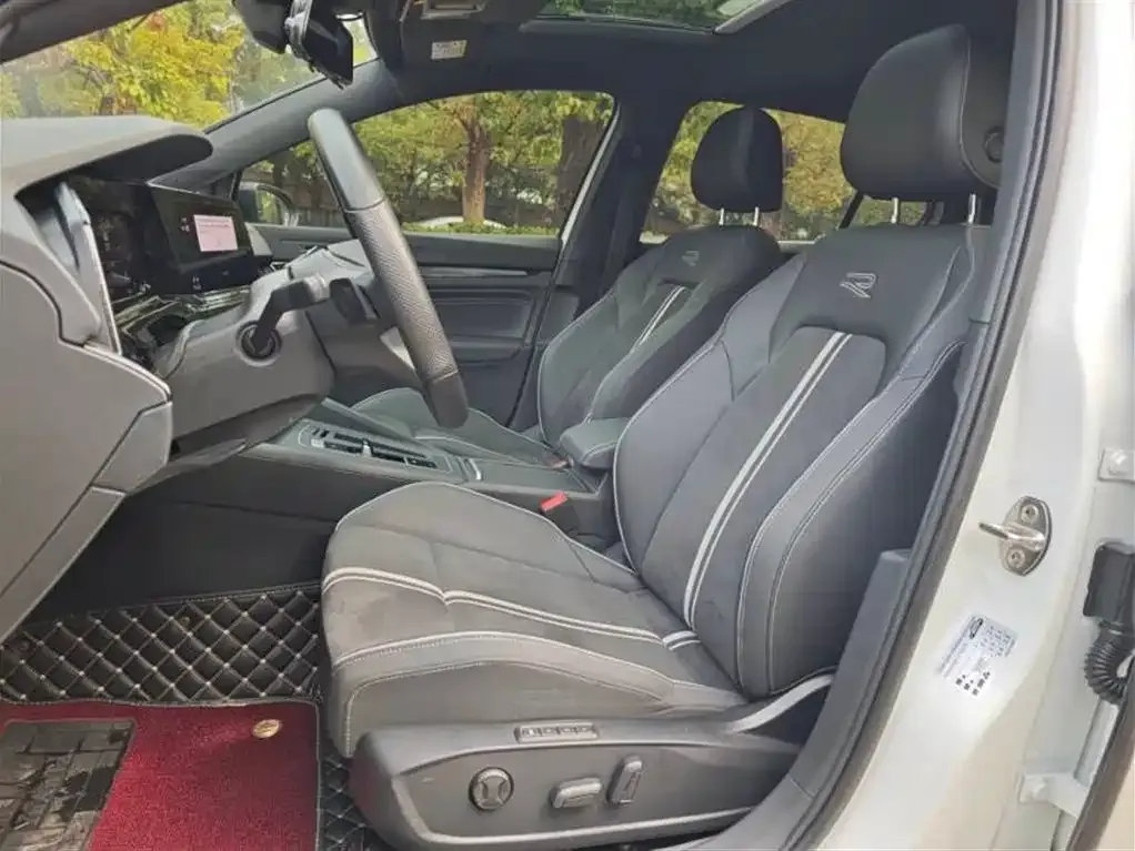 Volkswagen Golf 2021 из CN, фото 6