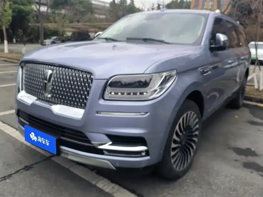 Lincoln Navigator — фото 1