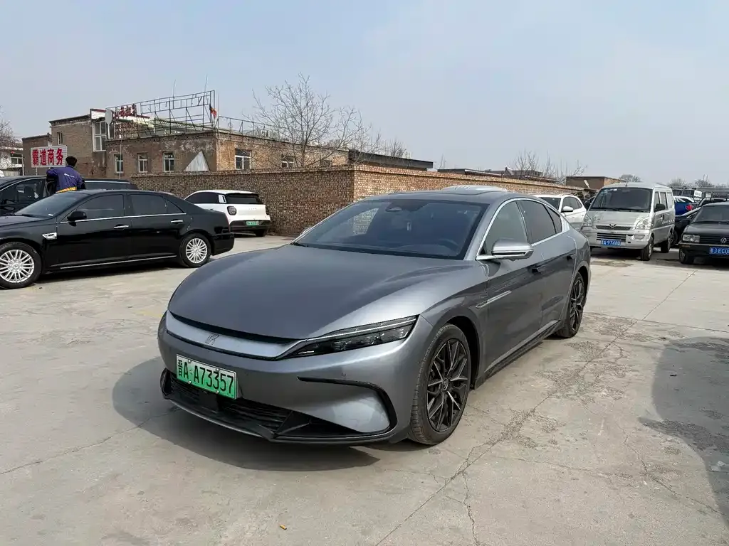 BYD Han — фото 1