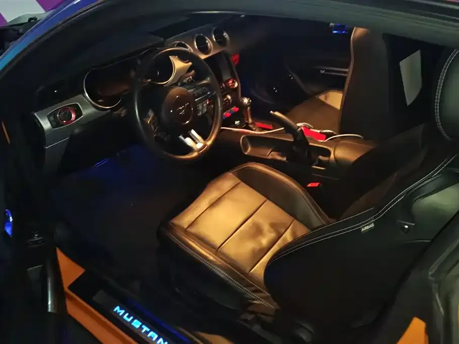 Ford Mustang 2023 из CN, фото 7