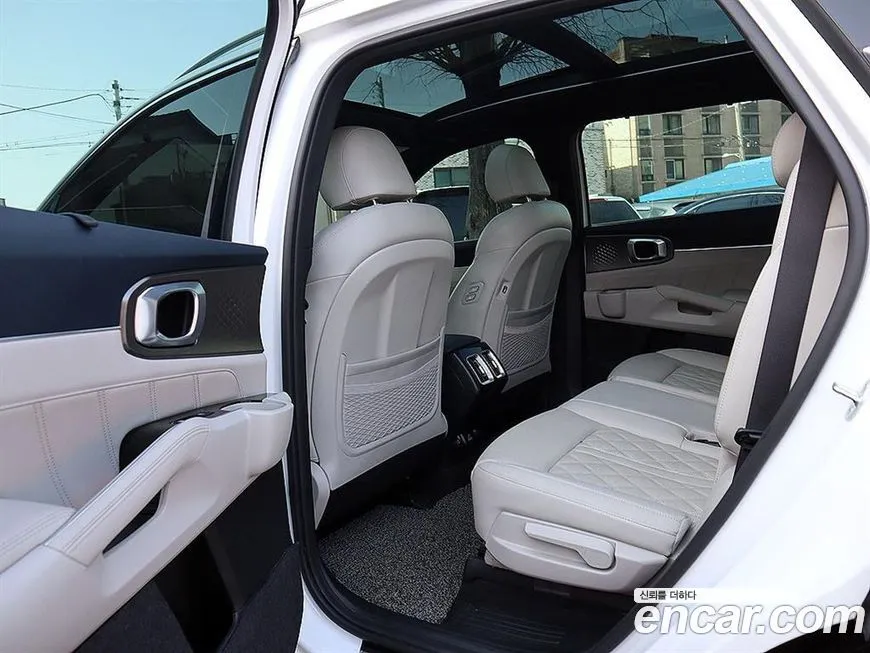 Kia Sorento — фото 5