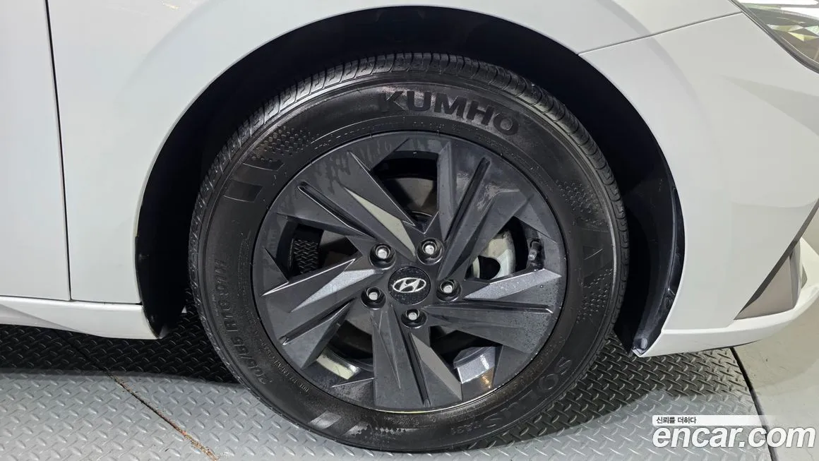Hyundai AVANTE 2022 из KR, фото 3